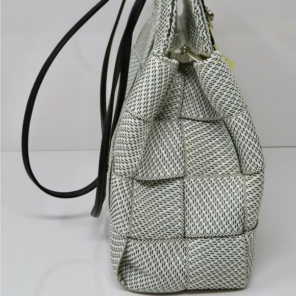 Brand New Fiona Made in Italy purse - Picture 3 of 4